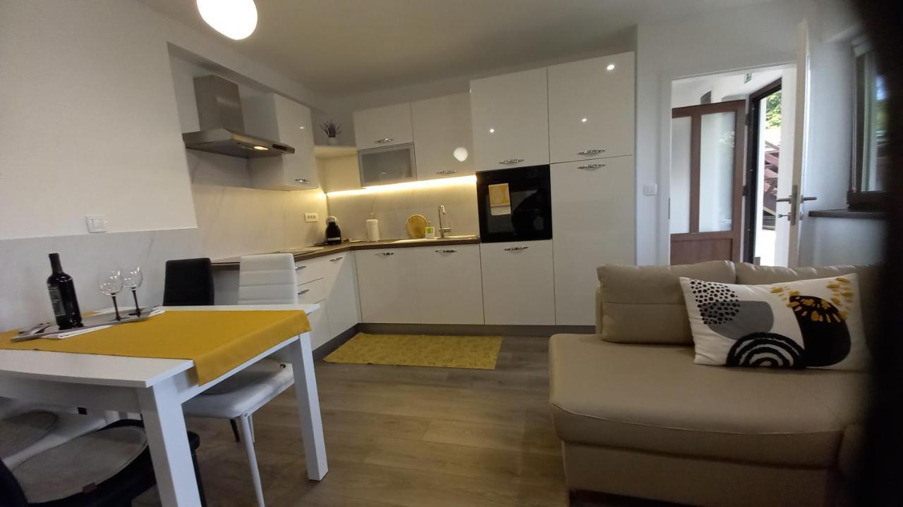 Gogo Apartment Делнице Екстериор снимка
