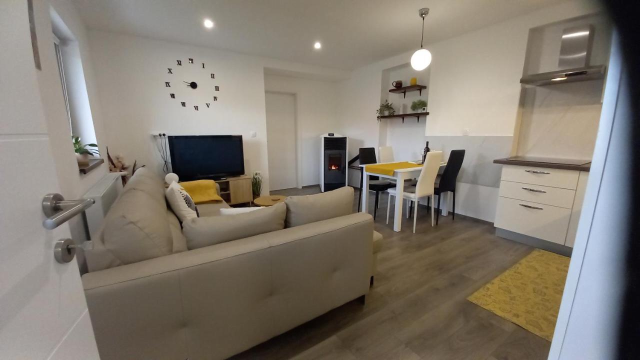 Gogo Apartment Делнице Екстериор снимка