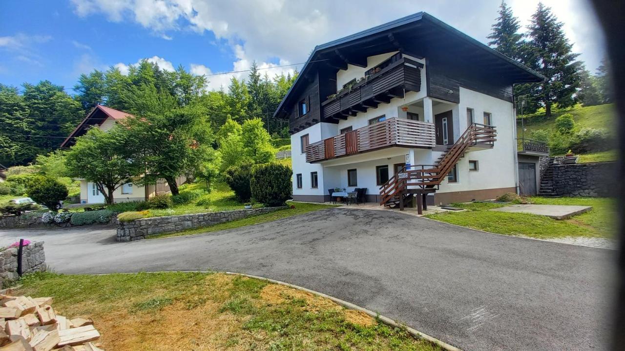Gogo Apartment Делнице Екстериор снимка